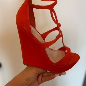 Size 8 peach colored wedges